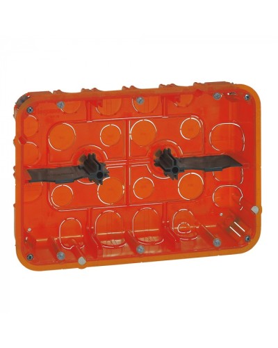 Коробка монтажная Legrand 080126 в Северодвинске Распределительные коробки Pintop.ru